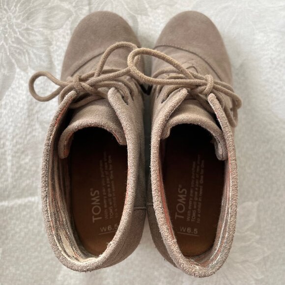 TOMS Suede Leather Wedge Booties Lace Up Boots Shoes 6.5 - Picture 8 of 16